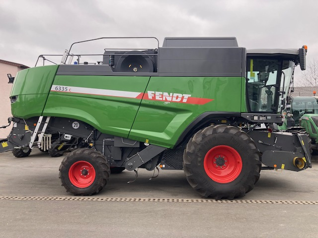 Fendt 6335C Stage 5 - Labības kombains: foto 1 Fendt 6335C Stage 5 - Labības kombains: foto 1
