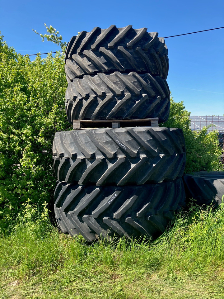 Fendt 650/60R38 750/70R44 - Riepas un diski: foto 1 Fendt 650/60R38 750/70R44 - Riepas un diski: foto 1