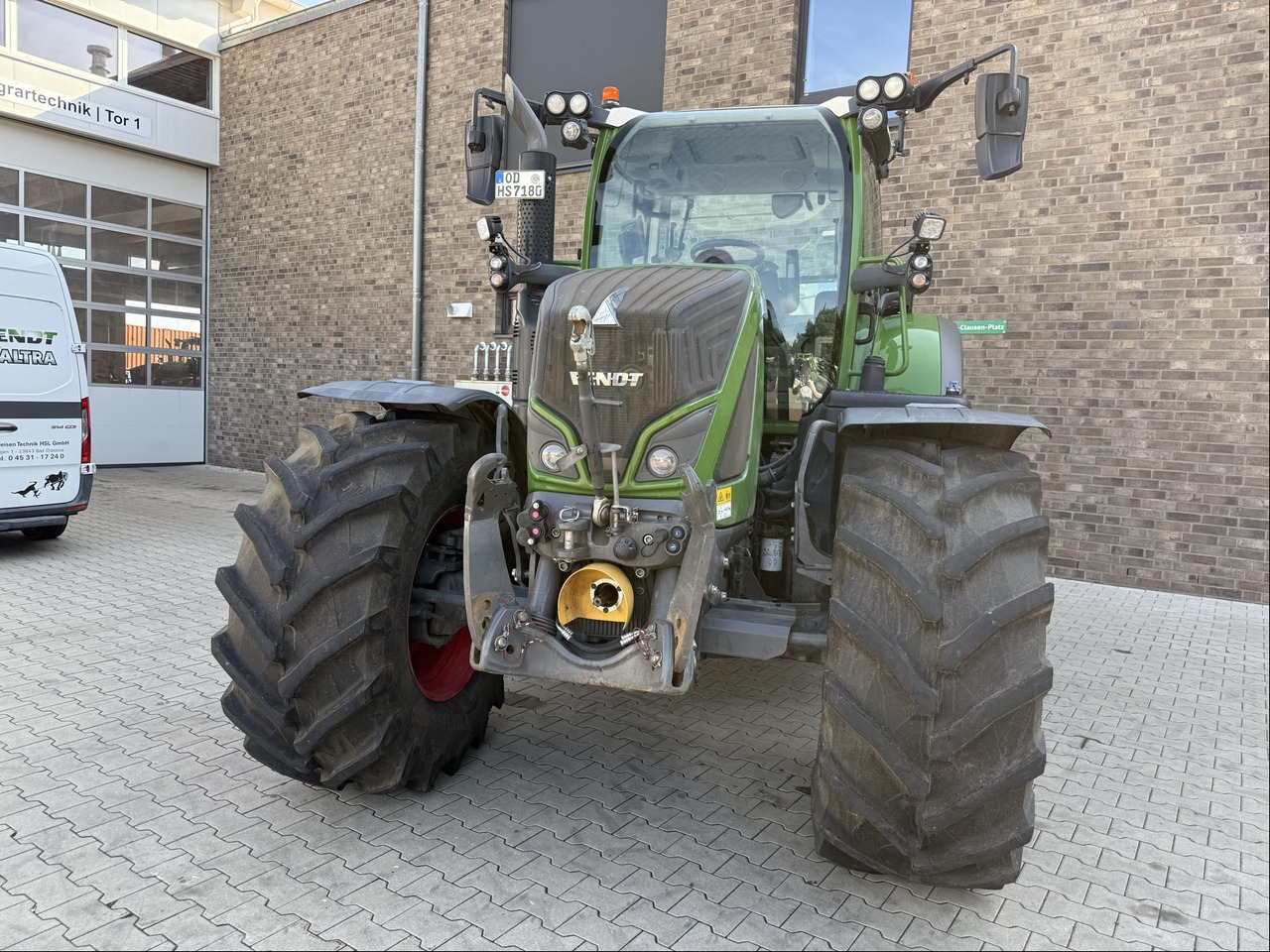 Fendt 718 Vario Gen6 PowerPlus - Traktors: foto 4 Fendt 718 Vario Gen6 PowerPlus - Traktors: foto 4