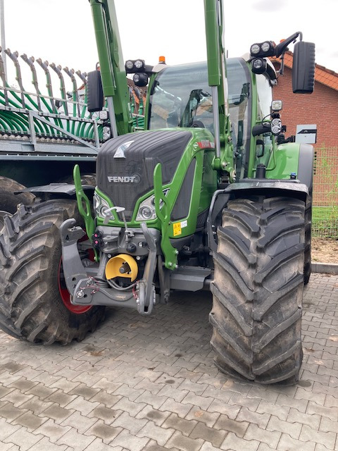 Fendt 718 Vario Gen6 Profi Setting2 - Traktors: foto 1 Fendt 718 Vario Gen6 Profi Setting2 - Traktors: foto 1