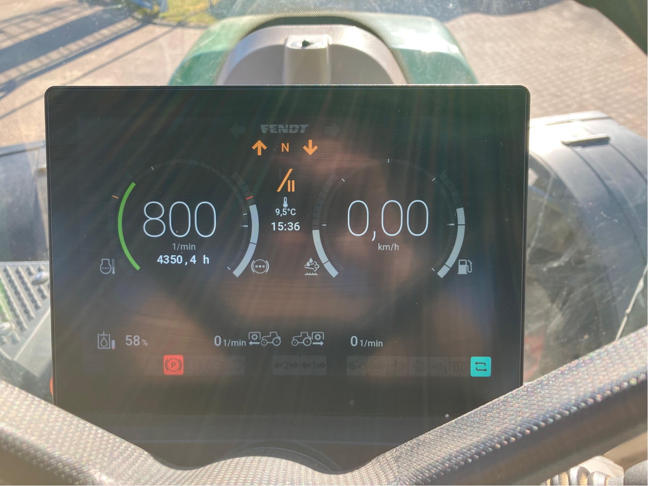 Fendt 718 Vario Gen6 ProfiPlus - Traktors: foto 2 Fendt 718 Vario Gen6 ProfiPlus - Traktors: foto 2