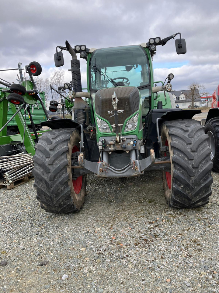 Fendt 718 Vario Profi - Traktors: foto 5 Fendt 718 Vario Profi - Traktors: foto 5