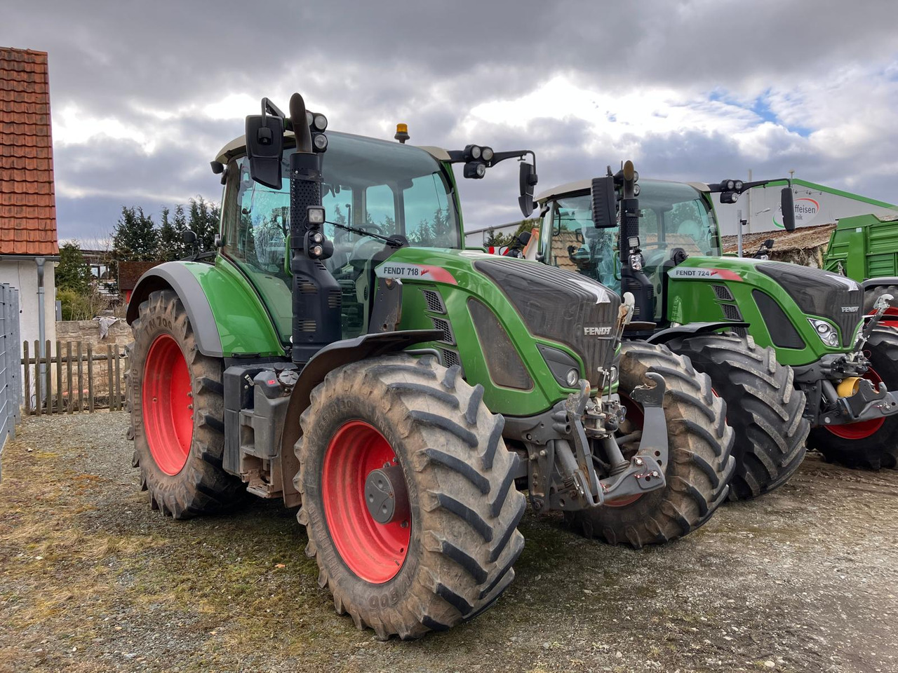 Fendt 718 Vario S4 Power Plus - Traktors: foto 1 Fendt 718 Vario S4 Power Plus - Traktors: foto 1