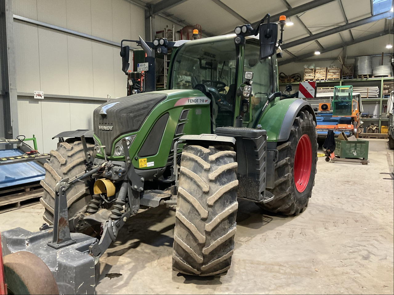 Fendt 718 Vario S4 ProfiPlus - Traktors: foto 1 Fendt 718 Vario S4 ProfiPlus - Traktors: foto 1