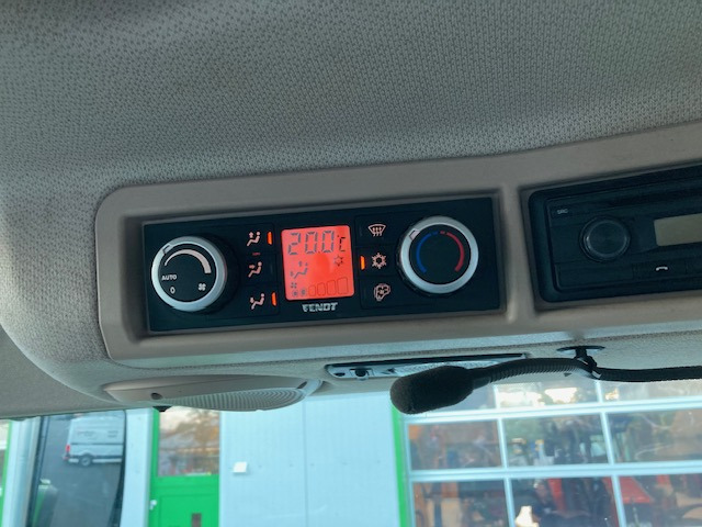 Fendt 720 Vario S4 Profi - Traktors: foto 2 Fendt 720 Vario S4 Profi - Traktors: foto 2