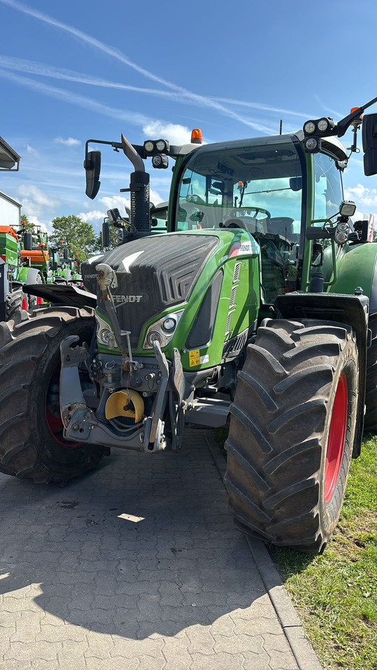 Fendt 722 Vario S4 ProfiPlus - Traktors: foto 5 Fendt 722 Vario S4 ProfiPlus - Traktors: foto 5