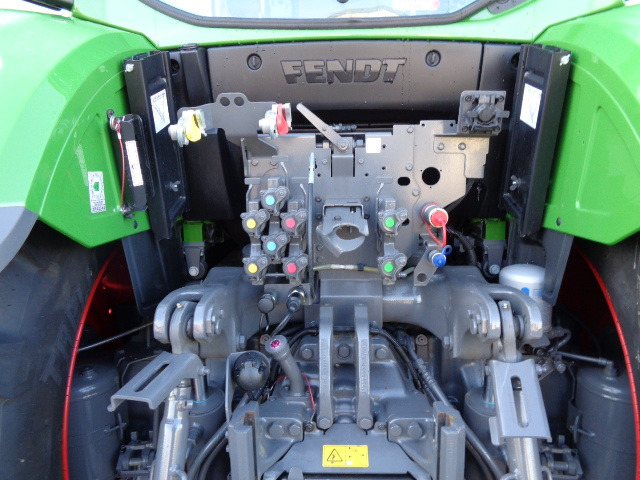 Traktors Fendt 724 Vario Gen6 Power: foto 15
