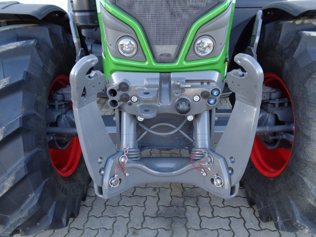 Traktors Fendt 724 Vario Gen6 Power: foto 16