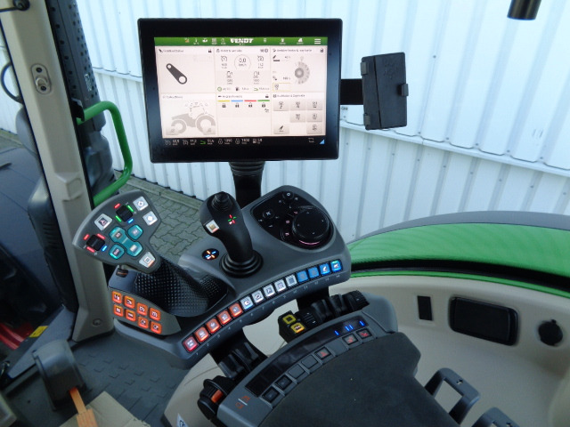 Traktors Fendt 724 Vario Gen6 Power: foto 6