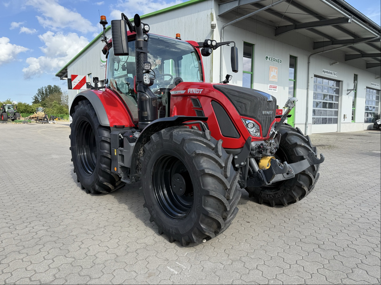 Traktors Fendt 724 Vario Gen6 ProfiPlus: foto 8