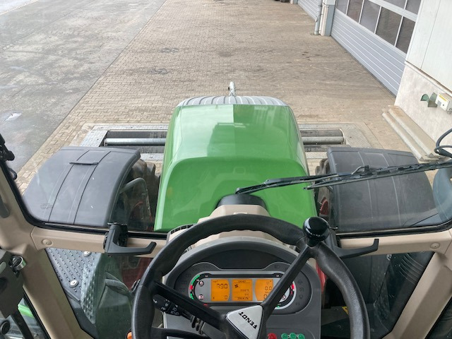 Fendt 724 Vario S4 Profi - Traktors: foto 3 Fendt 724 Vario S4 Profi - Traktors: foto 3