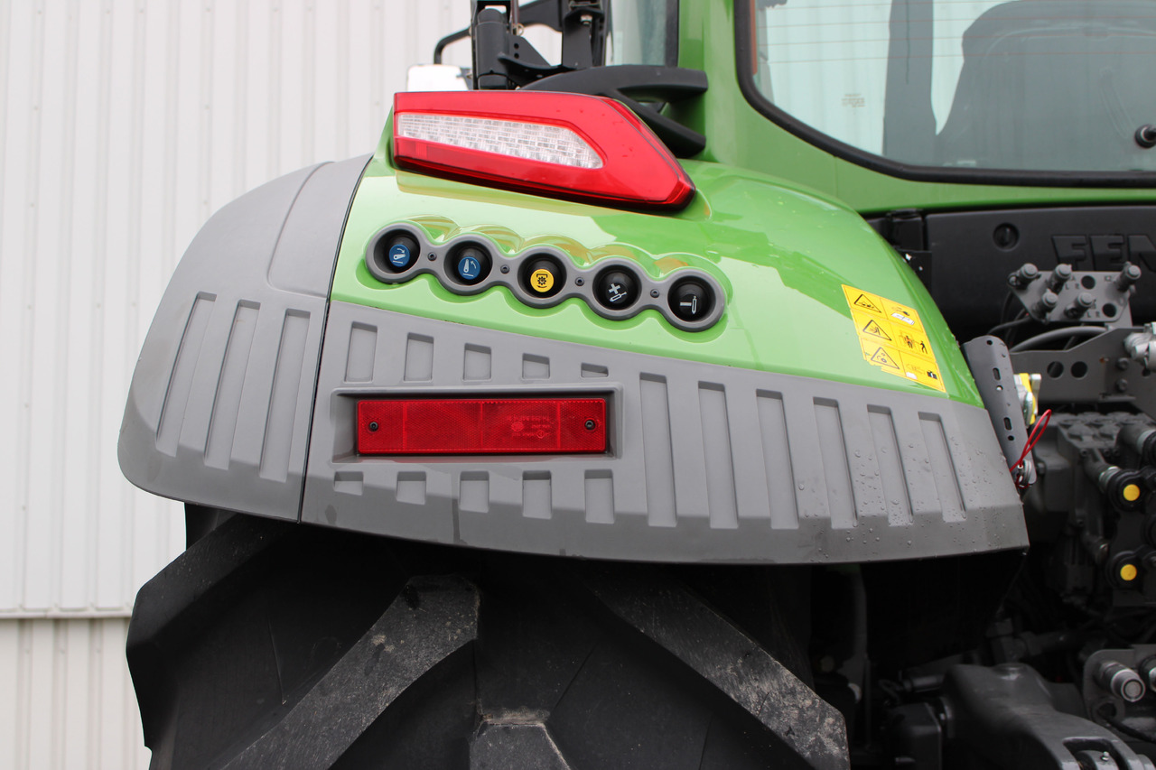 Fendt 726 Vario Gen7 Power Sett2 - Traktors: foto 3 Fendt 726 Vario Gen7 Power Sett2 - Traktors: foto 3