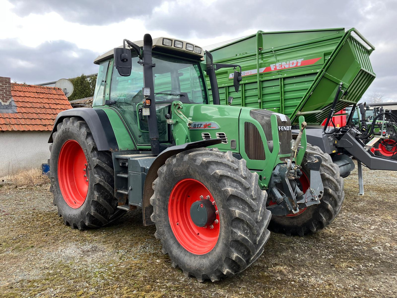 Fendt 817 Vario TMS - Traktors: foto 1 Fendt 817 Vario TMS - Traktors: foto 1