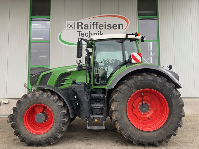 Fendt 828 Vario S4 Profi - Traktors: foto 1 Fendt 828 Vario S4 Profi - Traktors: foto 1