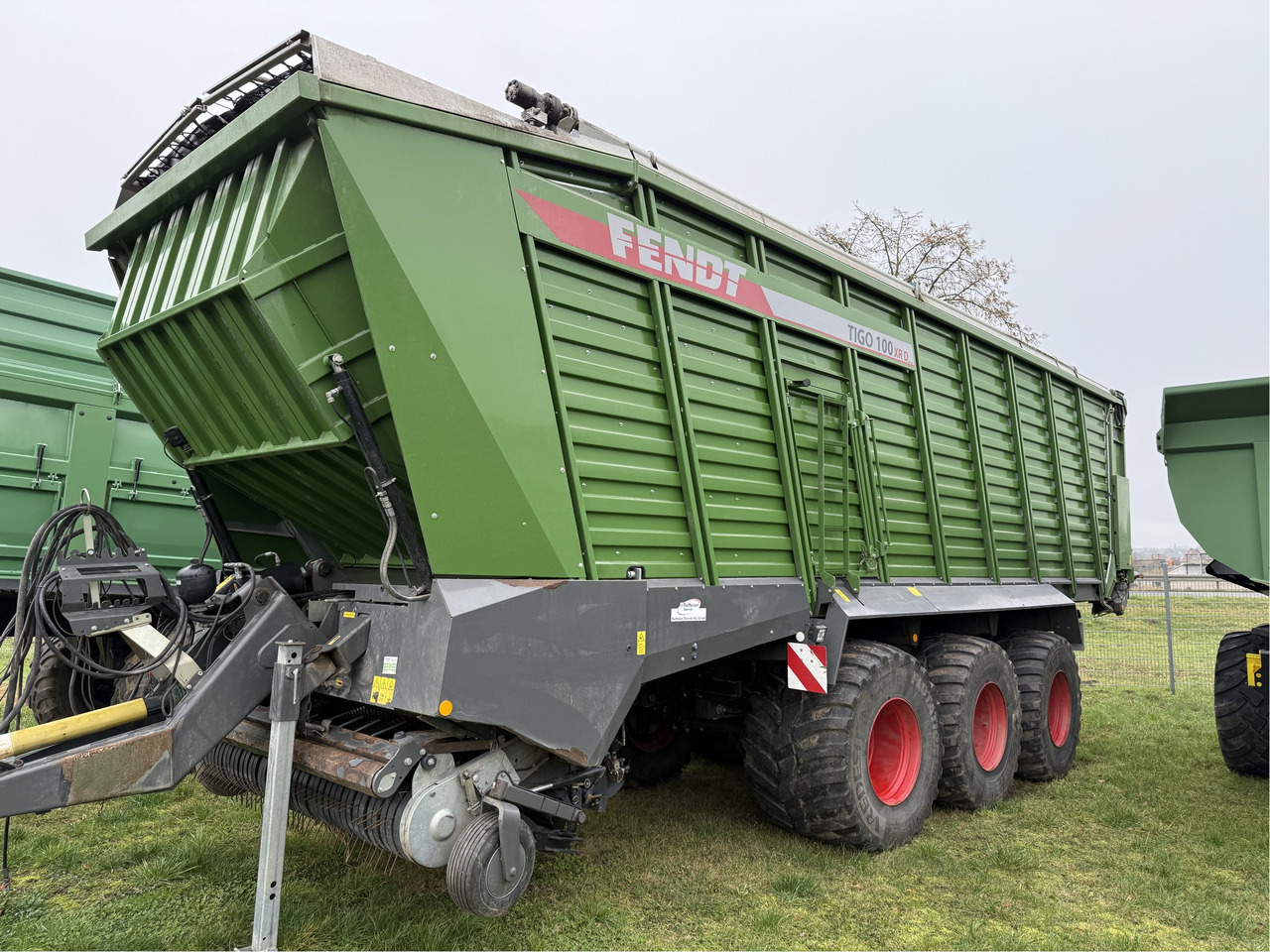 Fendt Tigo 100 XR - Savācējpiekabe: foto 1 Fendt Tigo 100 XR - Savācējpiekabe: foto 1