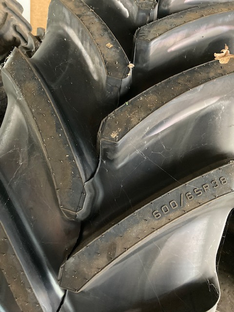 Grasdorf Bridgestone 600/65R38 - Riepas un diski: foto 4 Grasdorf Bridgestone 600/65R38 - Riepas un diski: foto 4