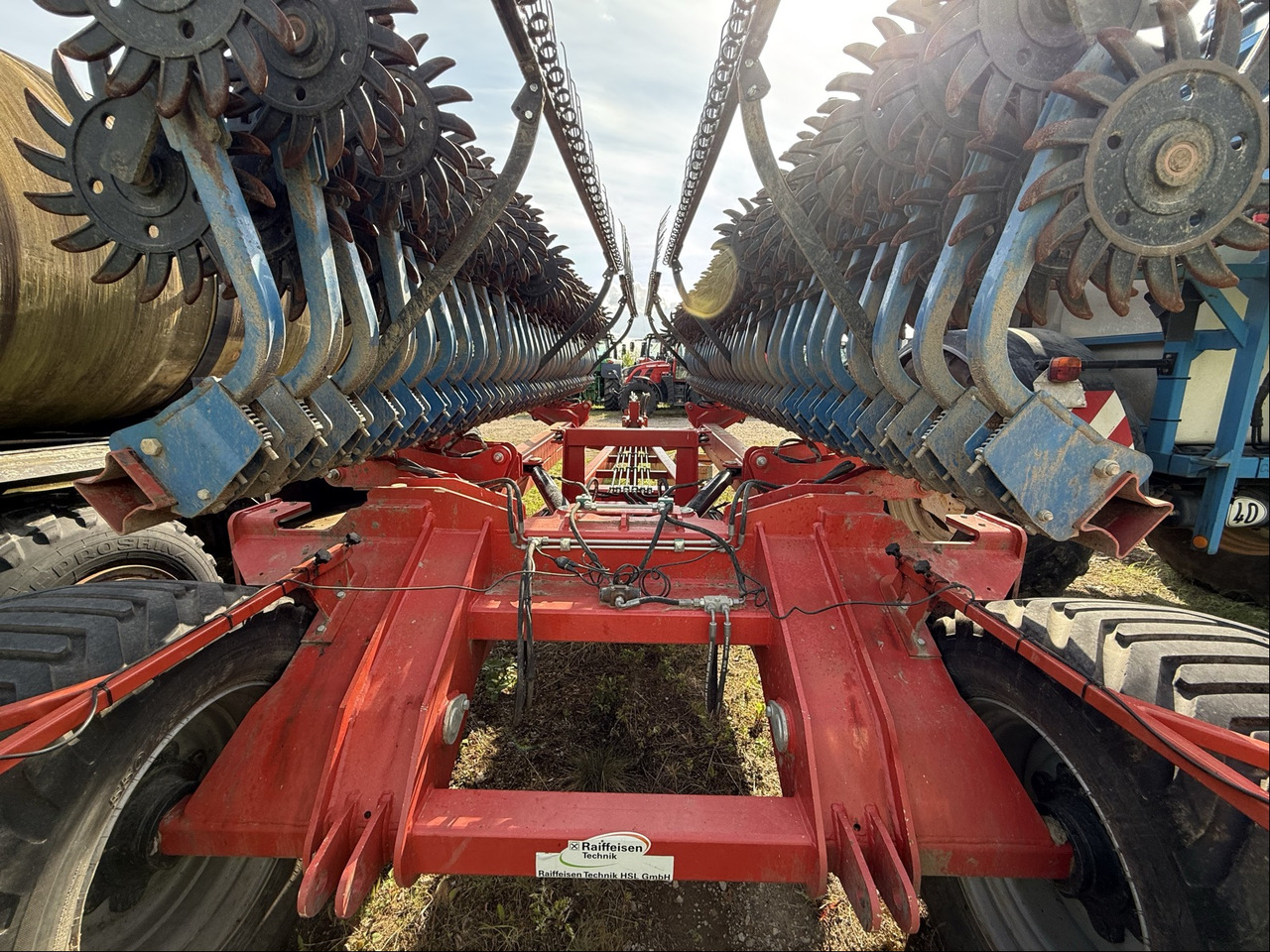 Hatzenbichler Rotorstriegel 12 - Fermu aprīkojums: foto 4 Hatzenbichler Rotorstriegel 12 - Fermu aprīkojums: foto 4