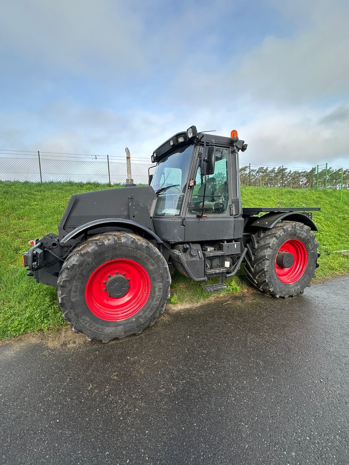 JCB Fastrac - Traktors: foto 1 JCB Fastrac - Traktors: foto 1
