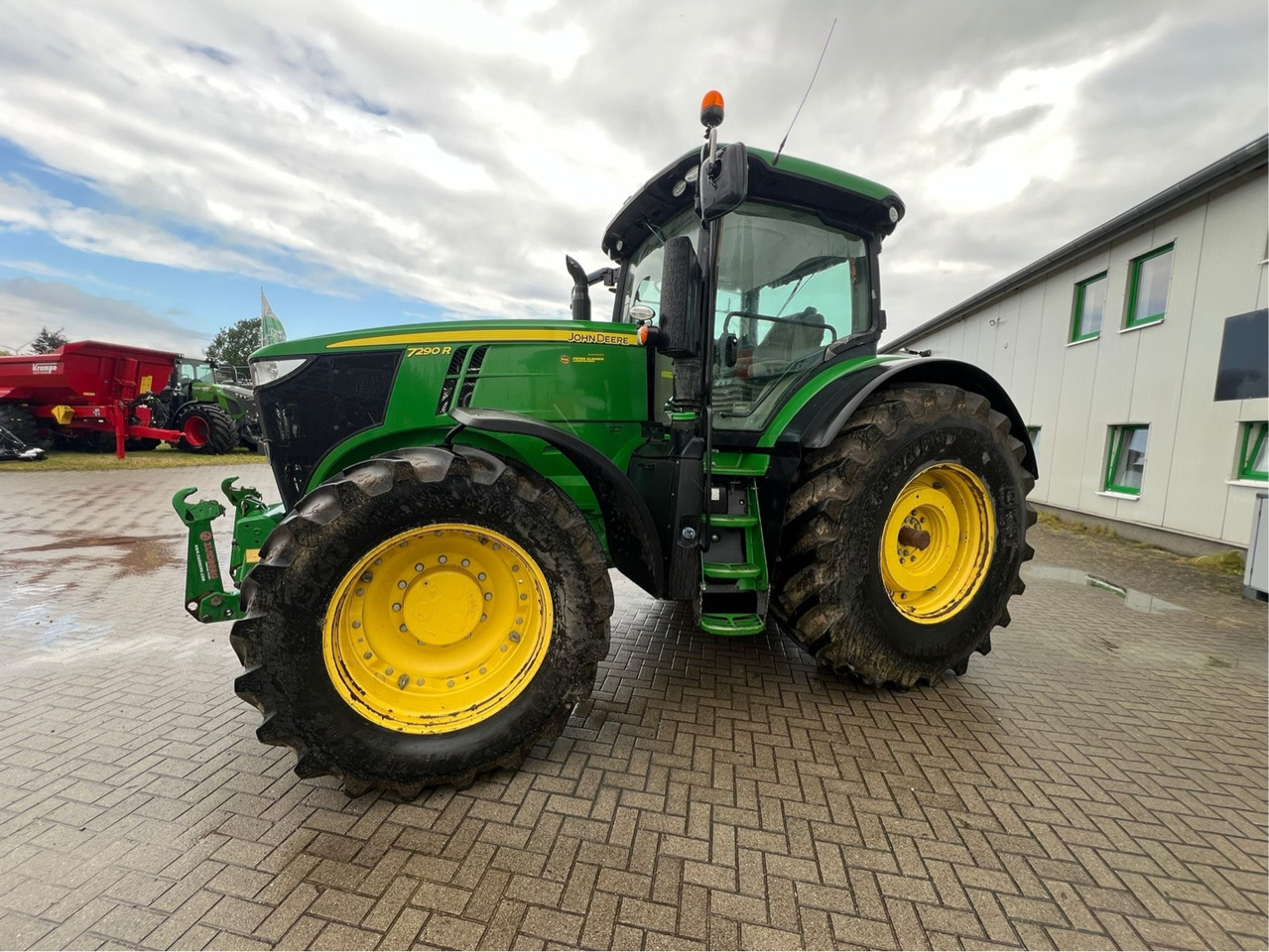 John Deere 7290R - Traktors: foto 1 John Deere 7290R - Traktors: foto 1