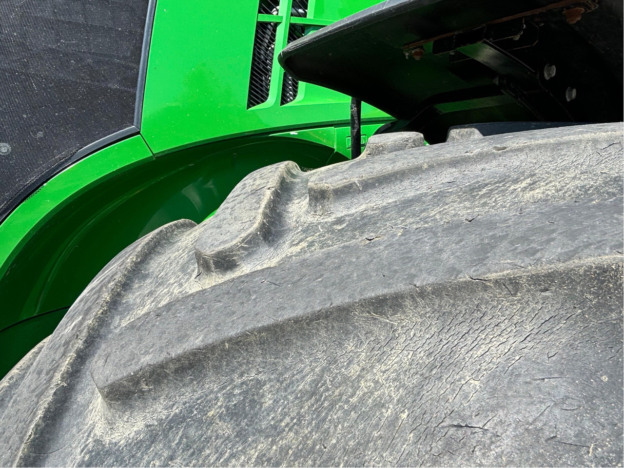 John Deere 7310 R AutoPower - Traktors: foto 4 John Deere 7310 R AutoPower - Traktors: foto 4