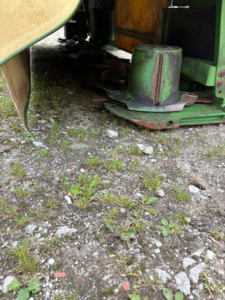 Krone Easy Cut F 320 - Pļāvējs: foto 2 Krone Easy Cut F 320 - Pļāvējs: foto 2