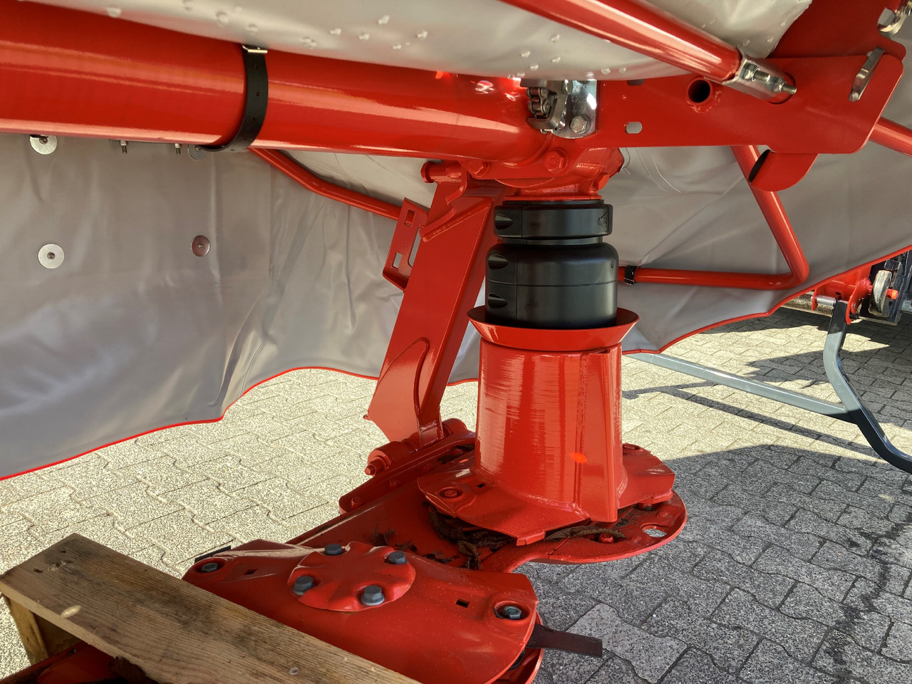 Kuhn GMD 3511-FF 1000 - Pļāvējs: foto 4 Kuhn GMD 3511-FF 1000 - Pļāvējs: foto 4