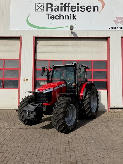 Massey Ferguson 5712 M 4WD Cab Essential - Traktors: foto 1 Massey Ferguson 5712 M 4WD Cab Essential - Traktors: foto 1