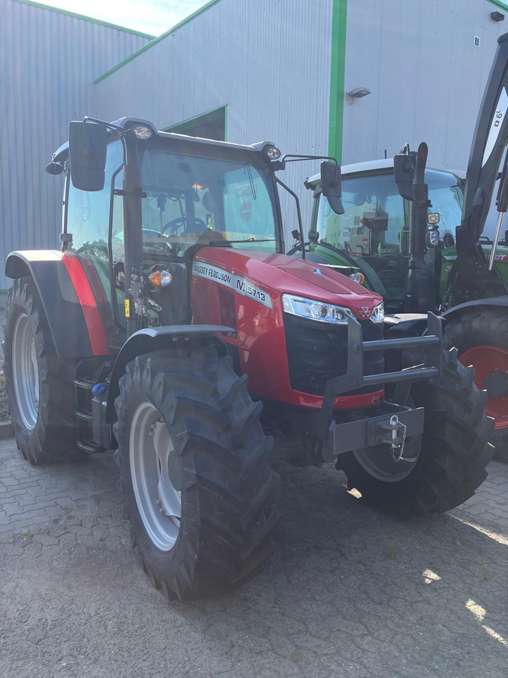 Massey Ferguson 5713 M 4WD Cab Essential - Traktors: foto 5 Massey Ferguson 5713 M 4WD Cab Essential - Traktors: foto 5