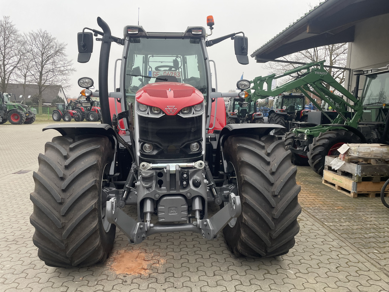 Massey Ferguson 7S.210 Dyna-VT EXCLUS - Traktors: foto 5 Massey Ferguson 7S.210 Dyna-VT EXCLUS - Traktors: foto 5