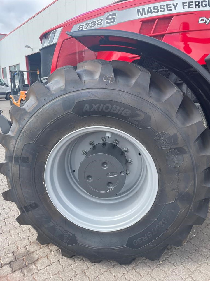 Massey Ferguson 8732 Dyna-VT EXCLUSIVE - Traktors: foto 5 Massey Ferguson 8732 Dyna-VT EXCLUSIVE - Traktors: foto 5