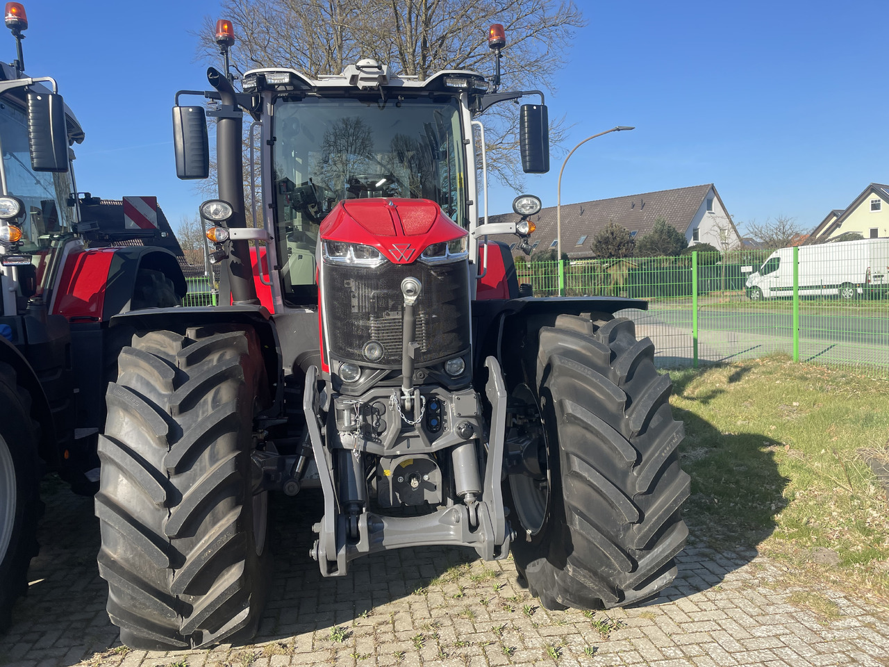 Massey Ferguson 8S.245 Dyna-VT EXCLUSIVE - Traktors: foto 5 Massey Ferguson 8S.245 Dyna-VT EXCLUSIVE - Traktors: foto 5