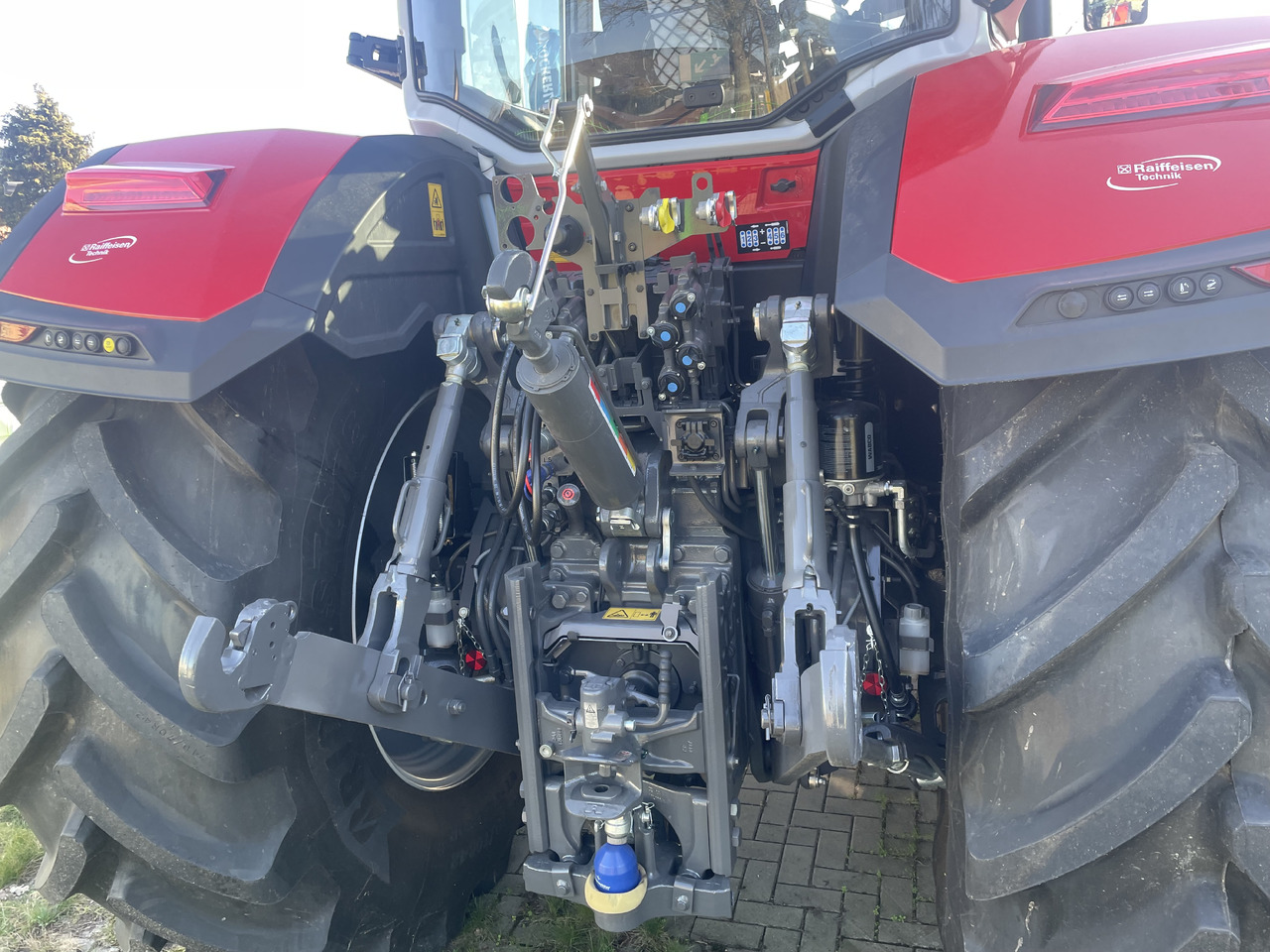 Massey Ferguson 8S.245 Dyna-VT EXCLUSIVE - Traktors: foto 3 Massey Ferguson 8S.245 Dyna-VT EXCLUSIVE - Traktors: foto 3
