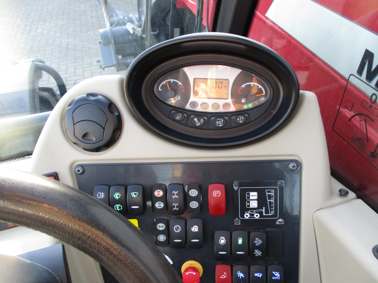 Iekrāvējs Massey Ferguson TH 7038 T4f: foto 6