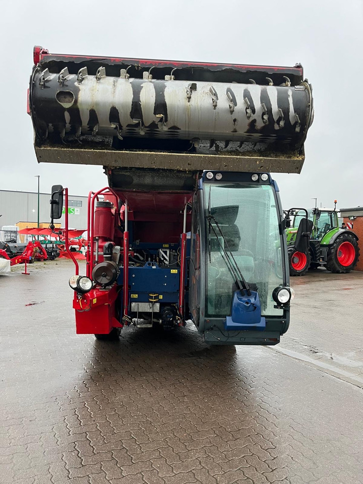 Mayer Siloking Selbstfahrer 13m³ - Lopbarības mikseris: foto 4 Mayer Siloking Selbstfahrer 13m³ - Lopbarības mikseris: foto 4