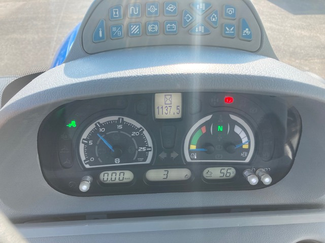 New Holland T6.155 AutoCommand - Traktors: foto 2 New Holland T6.155 AutoCommand - Traktors: foto 2