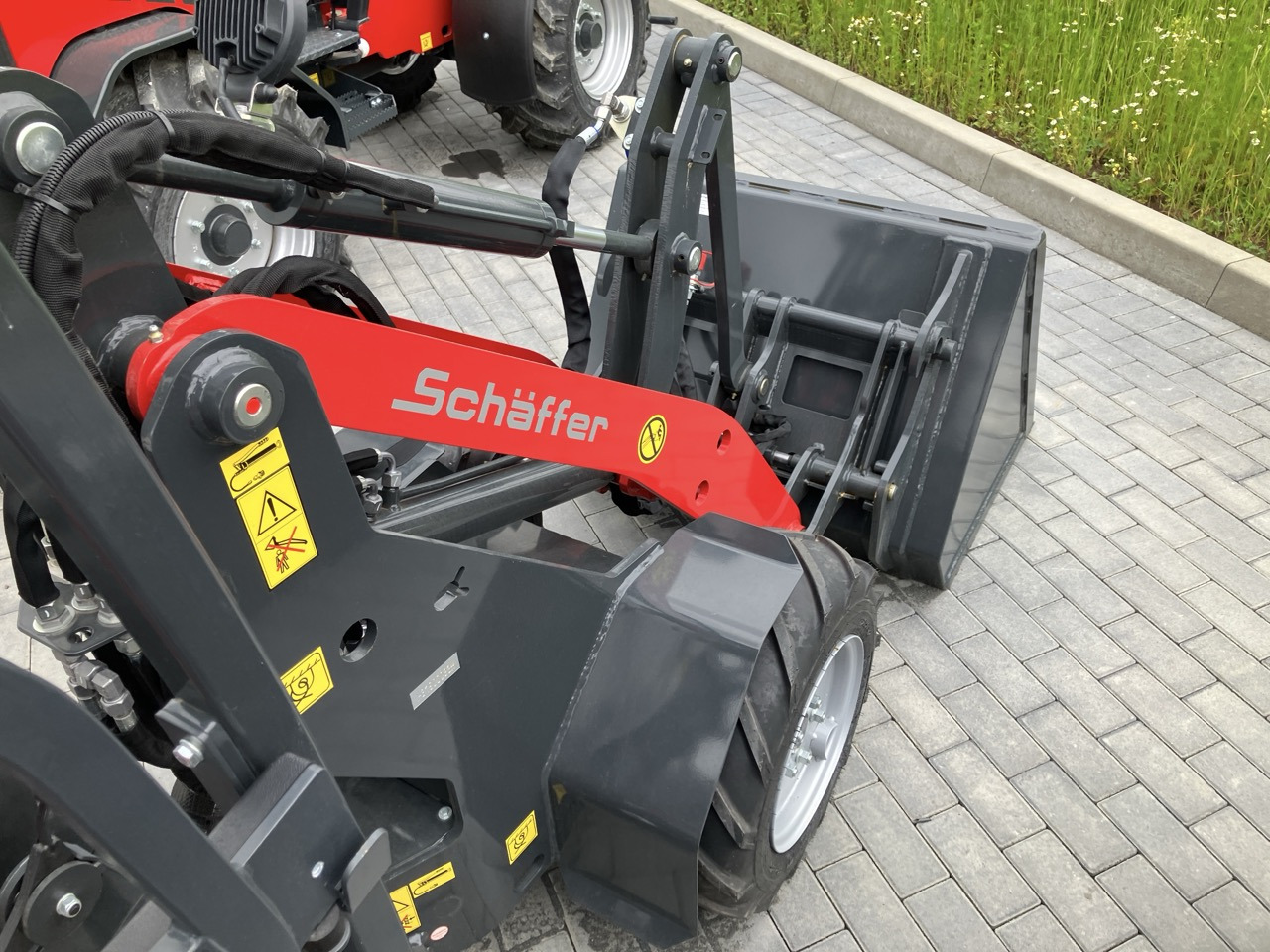Schäffer Hoflader Typ 1622 - Riteņu iekrāvējs: foto 2 Schäffer Hoflader Typ 1622 - Riteņu iekrāvējs: foto 2