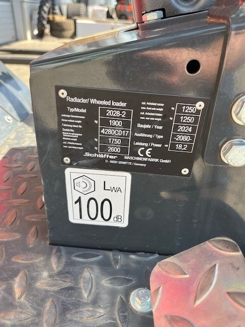 Schäffer Typ 2028-2 - Riteņu iekrāvējs: foto 3 Schäffer Typ 2028-2 - Riteņu iekrāvējs: foto 3