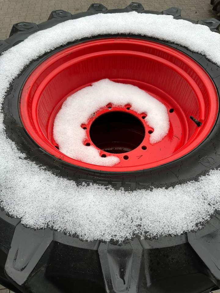 Trelleborg 600/65R28 710/70R38 - Riepas un diski: foto 2 Trelleborg 600/65R28 710/70R38 - Riepas un diski: foto 2