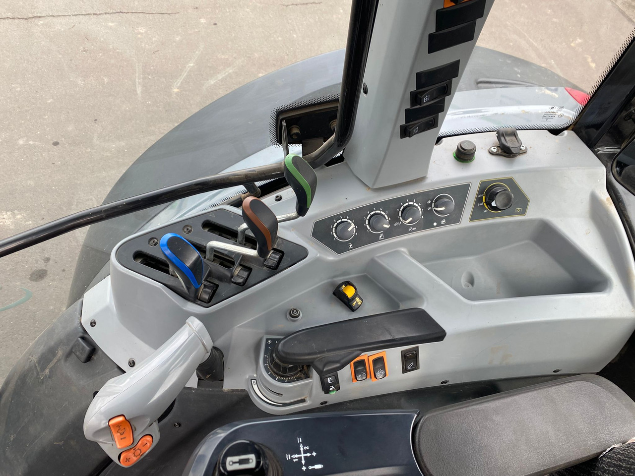 Valtra A 104 MH4 - Traktors: foto 3 Valtra A 104 MH4 - Traktors: foto 3