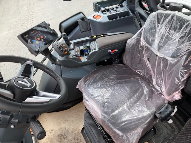 Traktors Valtra Q 265: foto 7