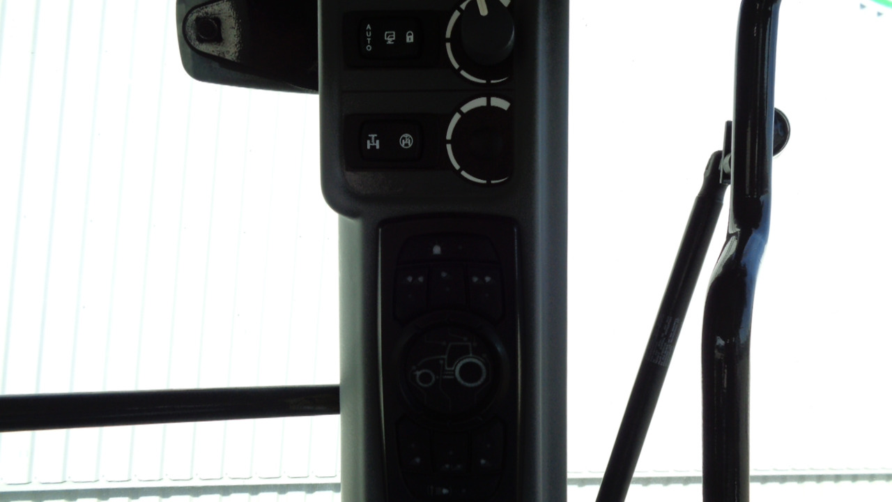 Valtra S374 - Traktors: foto 4 Valtra S374 - Traktors: foto 4