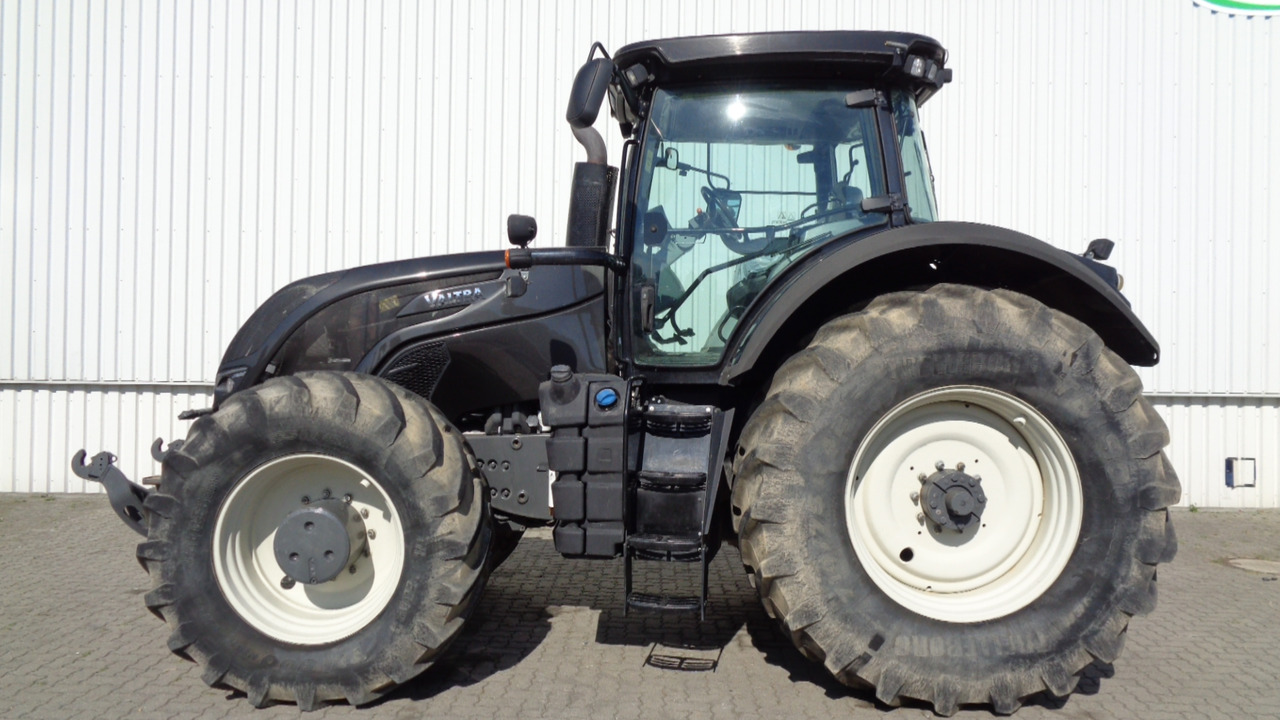 Valtra S374 - Traktors: foto 1 Valtra S374 - Traktors: foto 1