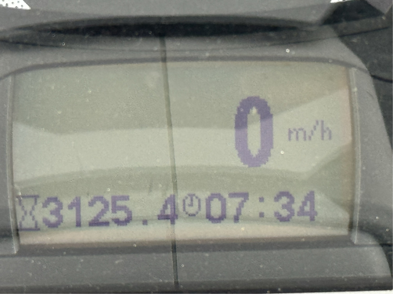 Valtra T234D SmartTouch MR19 - Traktors: foto 2 Valtra T234D SmartTouch MR19 - Traktors: foto 2