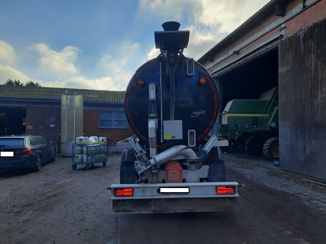 Wienhoff Drei-Achs Tanksattelauflieger - Mēslošanas tehnika: foto 3 Wienhoff Drei-Achs Tanksattelauflieger - Mēslošanas tehnika: foto 3