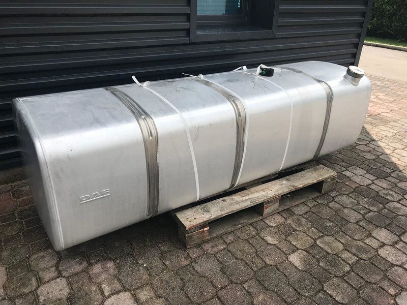 DAF 850 L - Degvielas tvertne - Kravas automašīna: foto 1 DAF 850 L - Degvielas tvertne - Kravas automašīna: foto 1