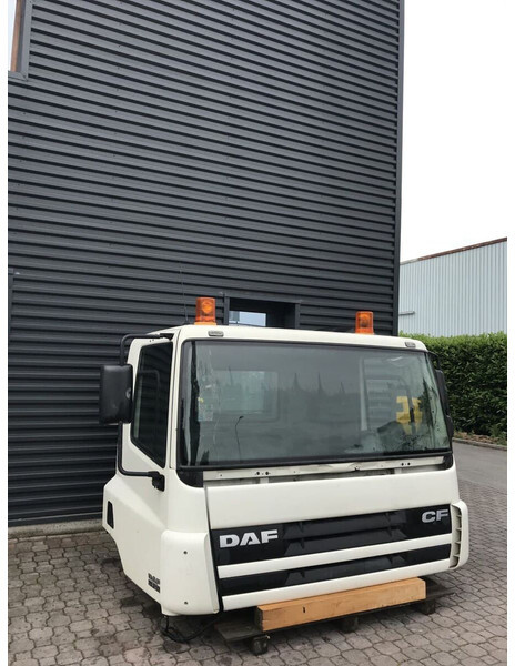 DAF CF Euro 3, Euro 4 - Kabīne un interjers - Kravas automašīna: foto 4 DAF CF Euro 3, Euro 4 - Kabīne un interjers - Kravas automašīna: foto 4