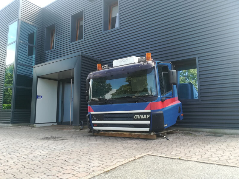 DAF CF65 CF75 CF85 Euro 3 - Kabīne un interjers - Kravas automašīna: foto 1 DAF CF65 CF75 CF85 Euro 3 - Kabīne un interjers - Kravas automašīna: foto 1