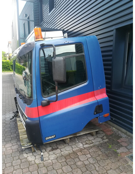 DAF CF65 CF75 CF85 Euro 3 - Kabīne un interjers - Kravas automašīna: foto 2 DAF CF65 CF75 CF85 Euro 3 - Kabīne un interjers - Kravas automašīna: foto 2