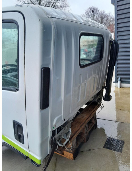 Isuzu Narrow L 35 - stretta - Kabīne un interjers - Kravas automašīna: foto 5 Isuzu Narrow L 35 - stretta - Kabīne un interjers - Kravas automašīna: foto 5