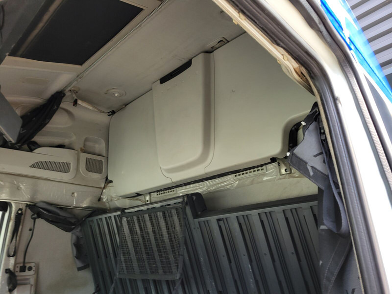 Iveco AS - Kabīne un interjers - Kravas automašīna: foto 3 Iveco AS - Kabīne un interjers - Kravas automašīna: foto 3